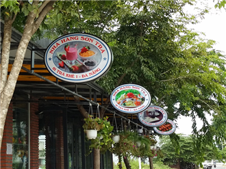 Làm hộp đèn quầy bar - nhà hàng
