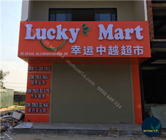Làm bảng hiệu siêu thị mini Lucky Mart
