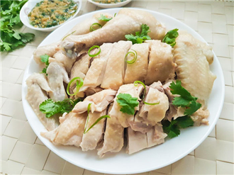 Thịt gà rất ngon và bổ nhưng nếu ăn quá nhiều có thể gây ra những 
