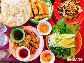 Đà Nẵng qua ảnh. Hấp dẫn món ăn vặt quen thuộc của đường phố